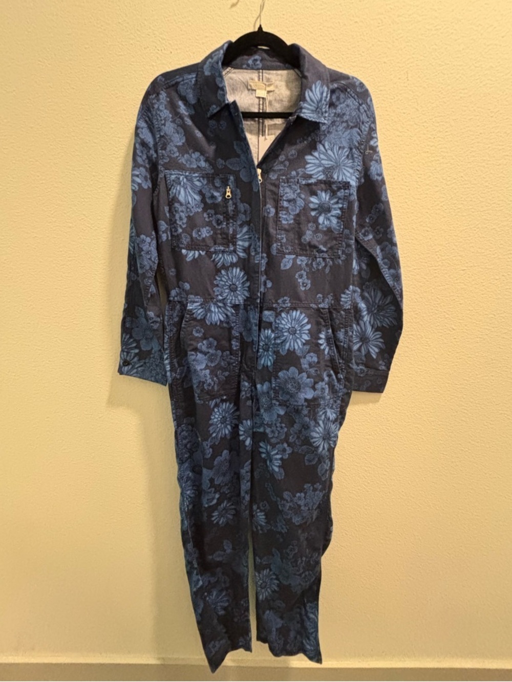 NWT Outerknow. Floral Utility Jumpsuit - Blue, size S